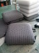 imbottitura del cuscino per berta la sedia artigianale prodotta in sardegna